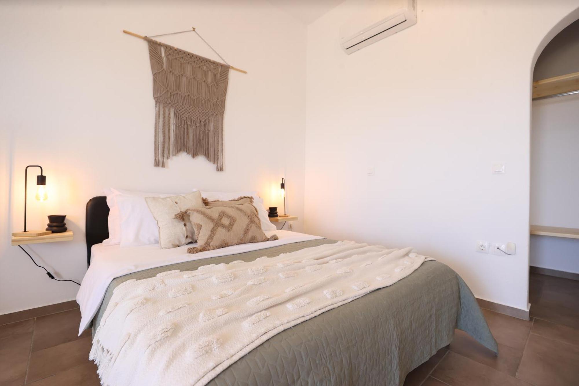 Enne Studios For Views & Tranquility Φτελιά Δωμάτιο φωτογραφία
